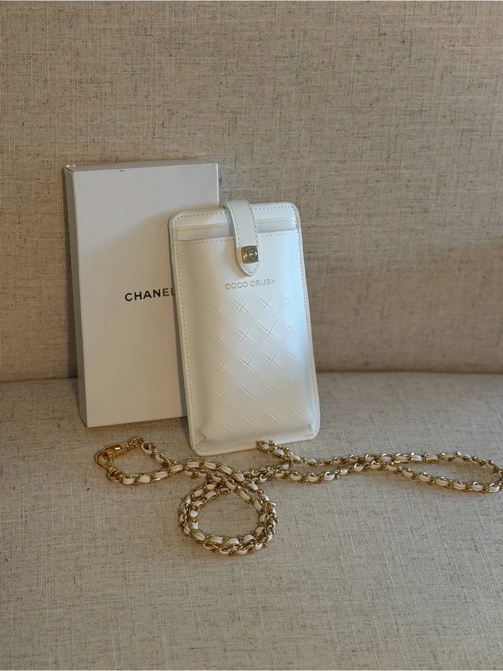 CHANEL White Quilted Coco Crush Leather Phone Pouch with Gold Chain